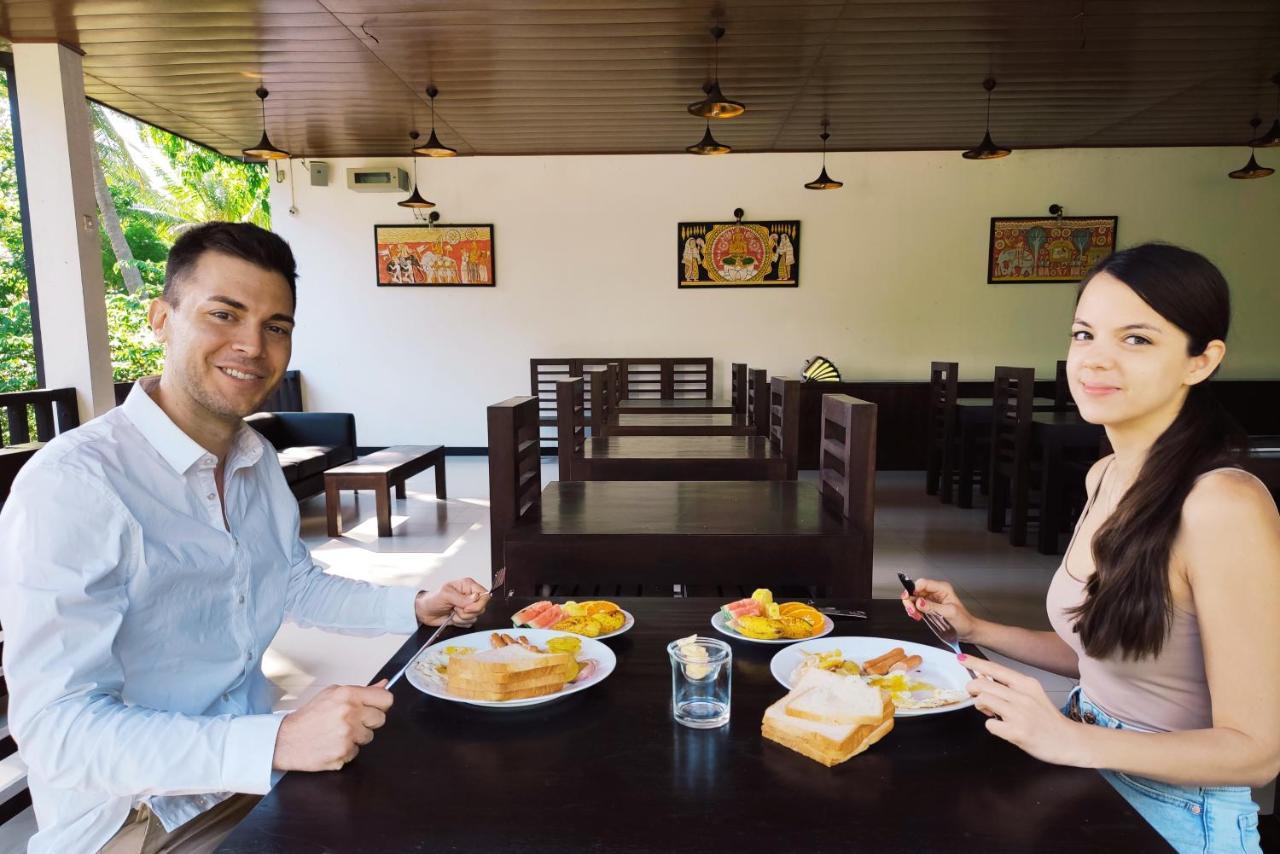 Lakmini Lodge Sigirija Zewnętrze zdjęcie