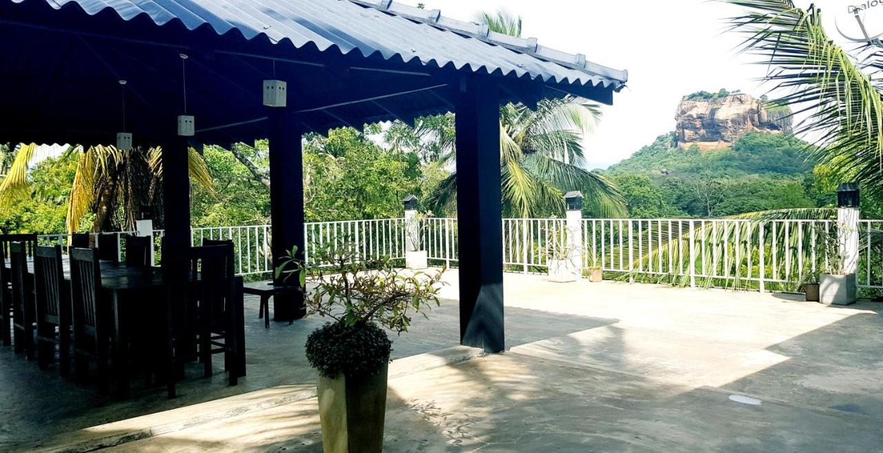Lakmini Lodge Sigirija Zewnętrze zdjęcie