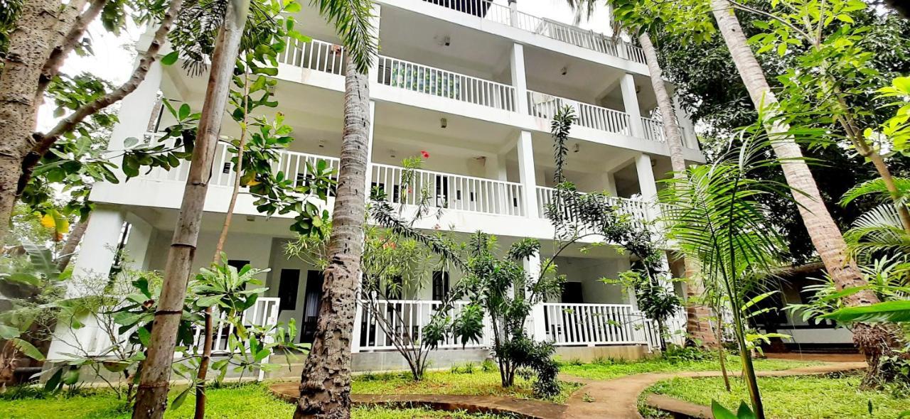 Lakmini Lodge Sigirija Zewnętrze zdjęcie